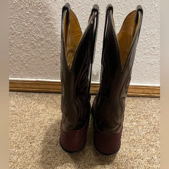 Vintage Navona Black Cherry Leather‎ Western Cowboy Boots