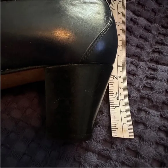 Vintage Navy Blue Low Heel Loafer Size 10.5.