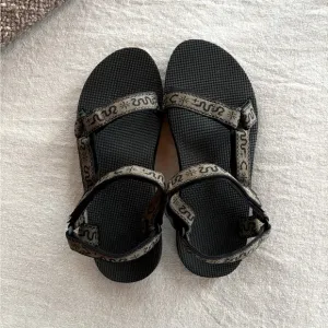 Vintage Teva Classic Sandals