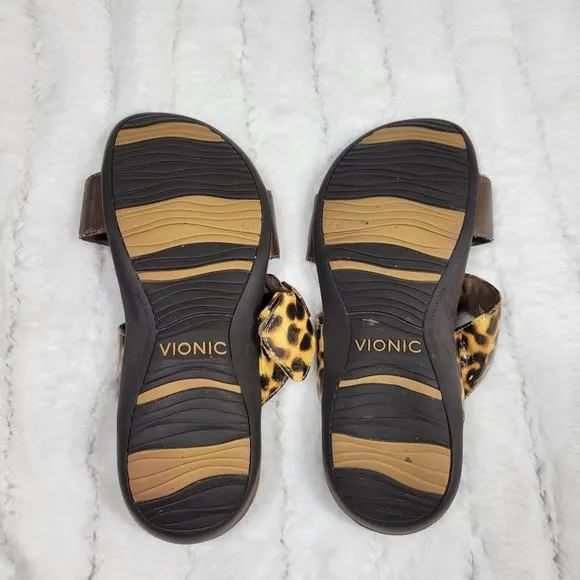 Vionic 8 Women Orthaheel Animal Leopard print sandals