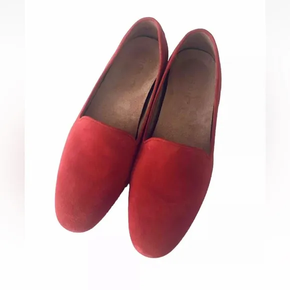 Vionic Suede Leather Loafers Women Size 7.5 Red Casual Outdoor Comfy