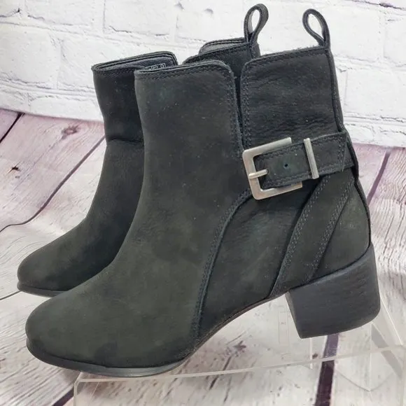 Vionic Women's Size 6.5 Black Waterproof Comfort Ankle Nubuck Boots