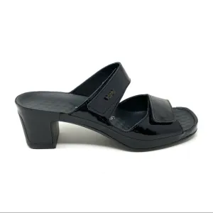Vital Joy Mules Sandals Lack Schwarz