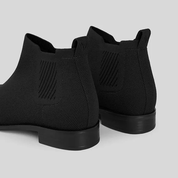 VIVAIA Ryan Chelsea Slip on Bootie size 9