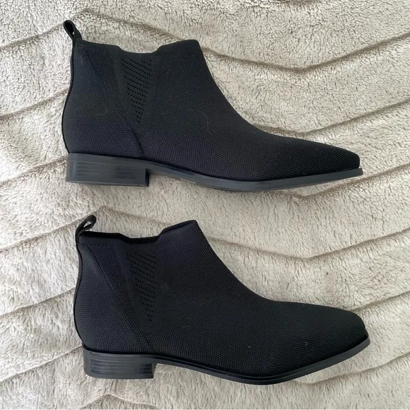 Vivaia Slip-On Square-Toe Ankle Chelsea Boots (Ryan Slip-On)