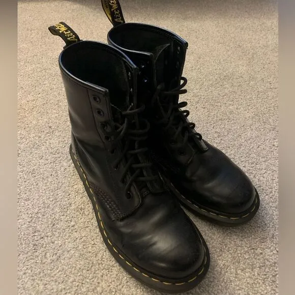 VTG Dr Marten Classic Rubber Combat Boots Black Size 9 Doc Martens Lace Up Boots