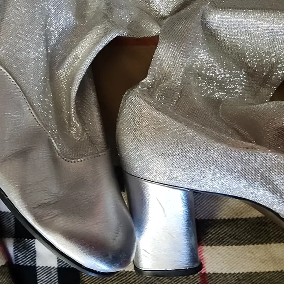 VTG LEATHER STRETCH KNEE BOOTS SILVER GLITTER METALLIC SZ 8 8.5 GOGO MOD OMG