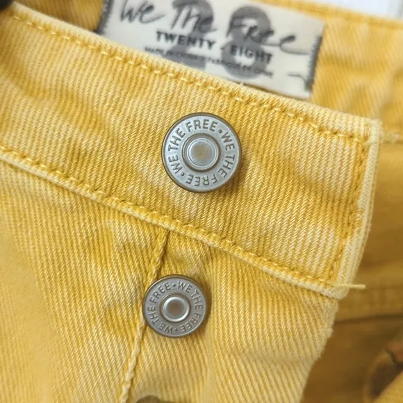 We The Free Anytime Anywhere Crvy Distressed High Waisted Cuffed Jean Shorts 28
