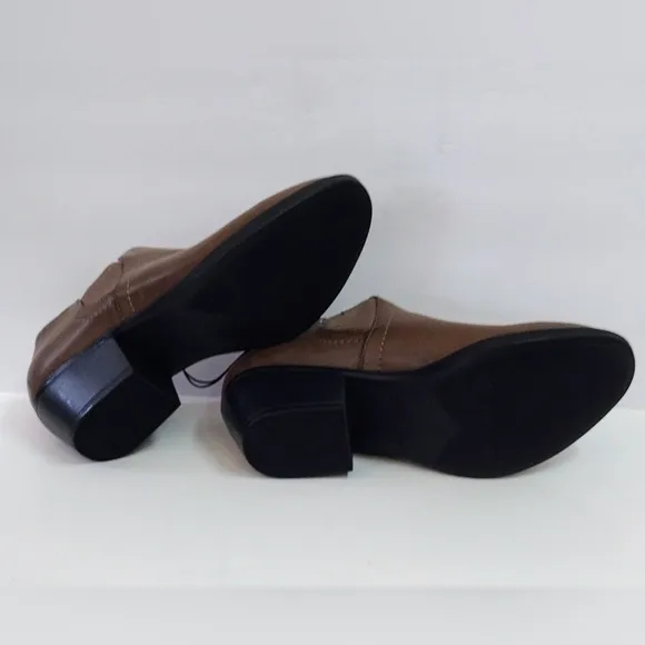 Weatherproof original women's ankle booties NEW!! Size 9 🔥
