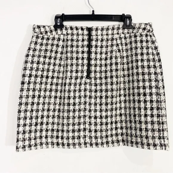 WHBM Houndstooth Boot Skirt