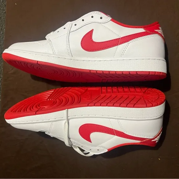 White and Red Athletic Sneakers Retro 1 Low OG University Red