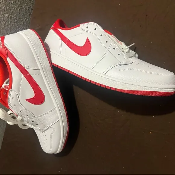 White and Red Athletic Sneakers Retro 1 Low OG University Red