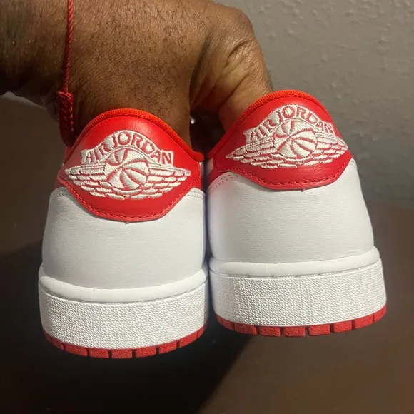 White and Red Athletic Sneakers Retro 1 Low OG University Red