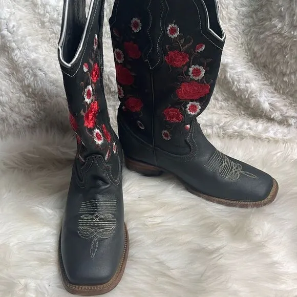White Diamond leather black nubuck cow girl Boots red&amp; white floral accents SZ8