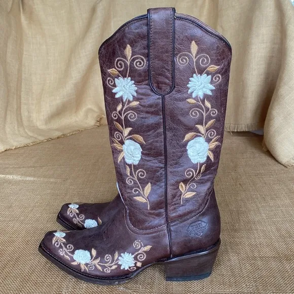 White Diamonds Leather Floral Embroidered snip toe cowboy boots