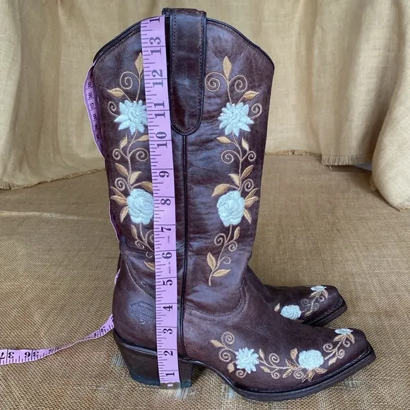 White Diamonds Leather Floral Embroidered snip toe cowboy boots