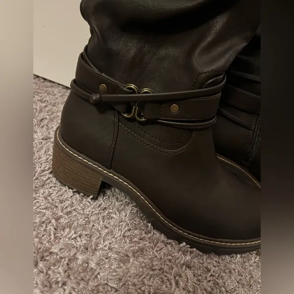 White Mountain Boots