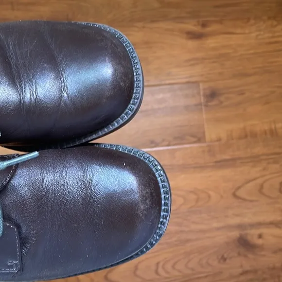 White Mountain Women’s Brown Leather Booties, size 7