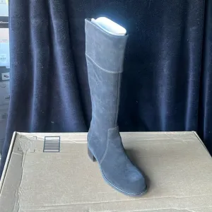 Woman’s suede boots
