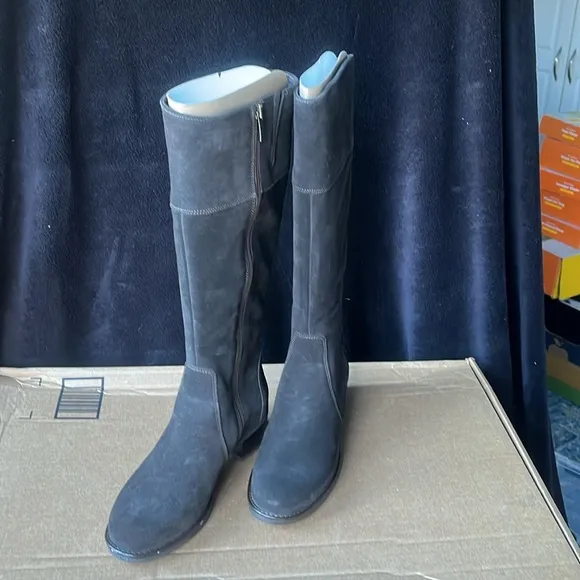Woman’s suede boots