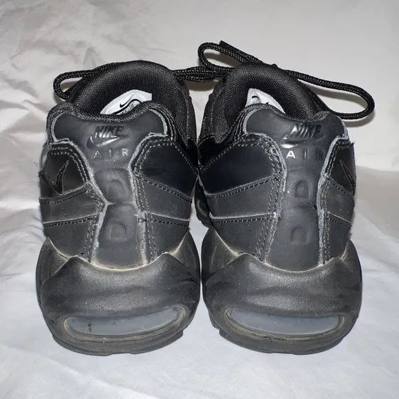 Women Size 7 US Nike Air Max 95 Triple Black Sneakers Retro Low Top Trainers