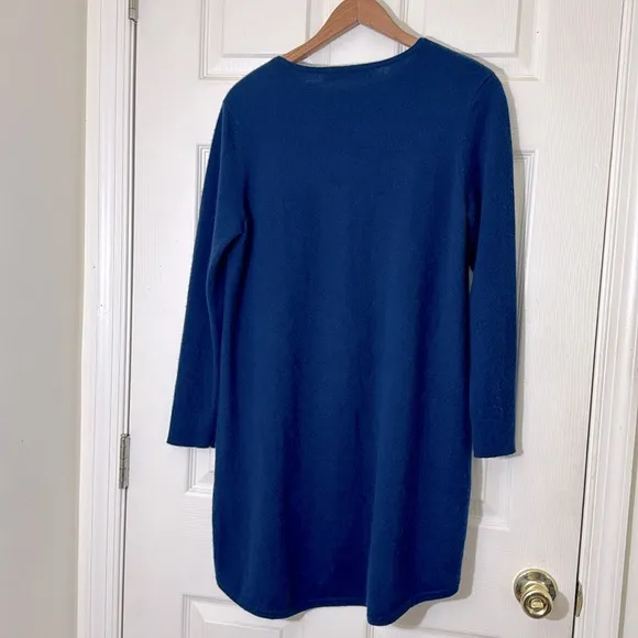 Women’s 100% Cashmere Navy Blue Sweater Size Medium