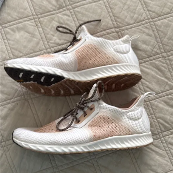 Women's Adidas Edge Lux Clima “Ash Peach” CG 4775