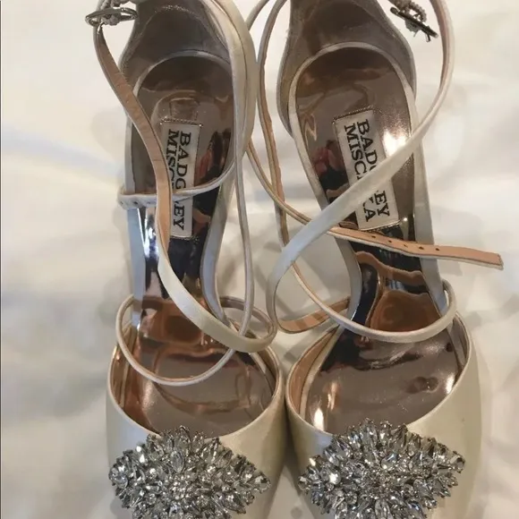 Women’s “Badgley Mischka “ Wedding shoes size 5