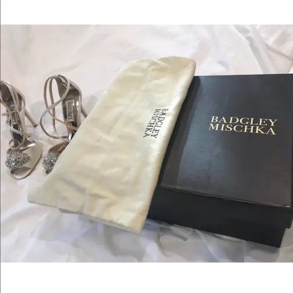 Women’s “Badgley Mischka “ Wedding shoes size 5