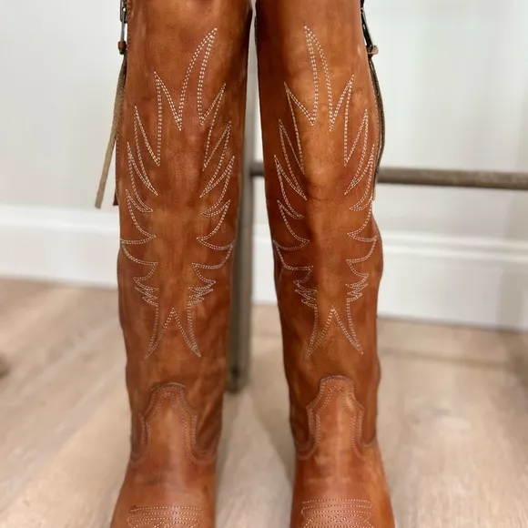 Women’s FreeBird By Steven Whisper Boots Size 8