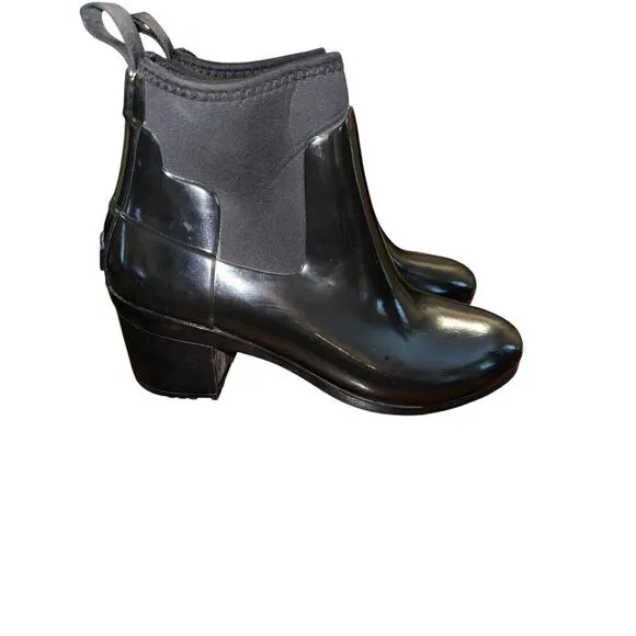 Women’s Hunter Refine Rubber Boots. Size 7