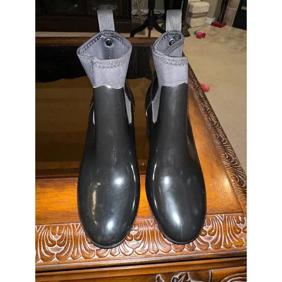 Women’s Hunter Refine Rubber Boots. Size 7