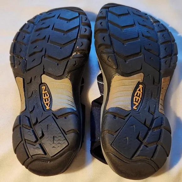 Womens Keen Sandals Size 8.5 - Waterproof Outdoor Adventure Footwear perfect con