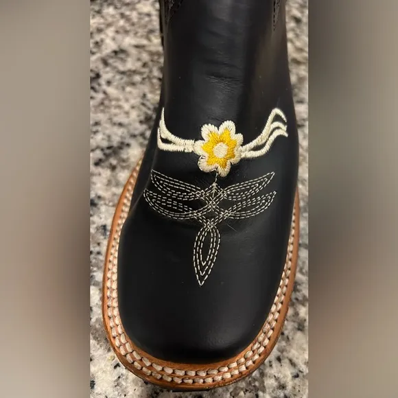 Women’s Leather Sunflowers Square Toe Embroidered Black Boots Handcrafted Sz 8