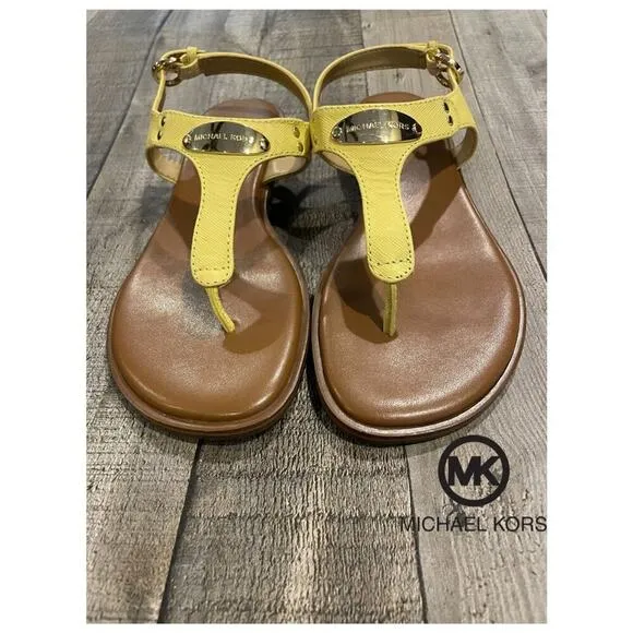 Women's Michael Kors Plate Flat Thong Sandals | Buttercup | 7