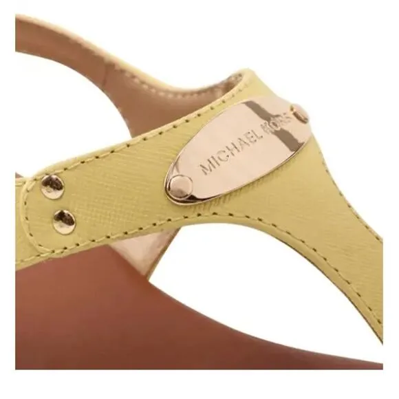 Women's Michael Kors Plate Flat Thong Sandals | Buttercup | 7