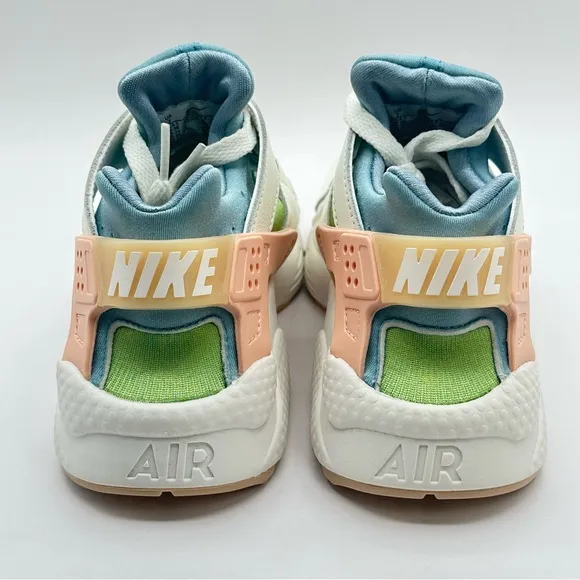 Women’s Nike Air Huarache SE Orange Blue Green Sneakers Retro DQ0117-100 Sz 6.5