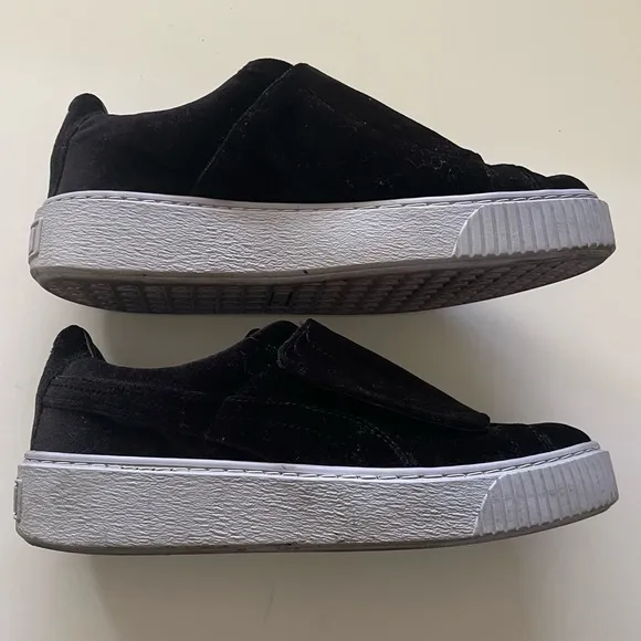 Women’s Puma Basket Platform Strap Velvet Rope Platform Sneakers Black Size 8.5