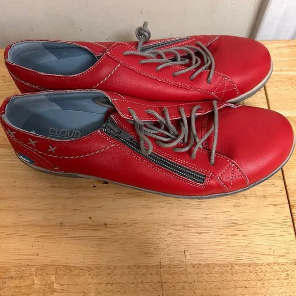 Women’s Red and Gray aika fashion Low-Top Sneakers with Zipper size 39(8)