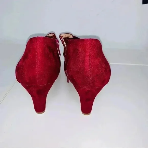 Women's  Retro Cutout Ankle Boots Slip On Pumps Red open front style size  7.5.