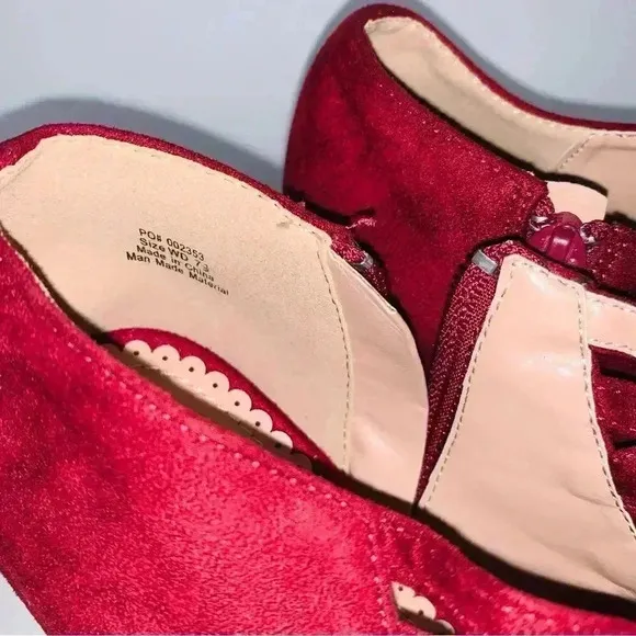 Women's  Retro Cutout Ankle Boots Slip On Pumps Red open front style size  7.5.