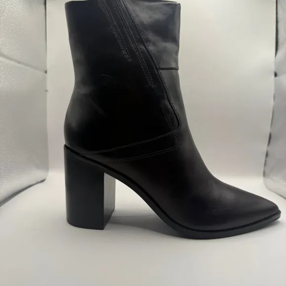 Women's SARTO Black Leather Booties Size 8M