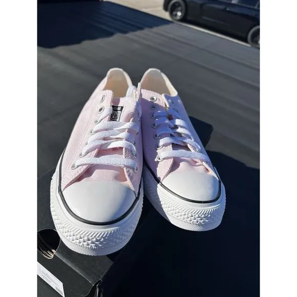 Women’s Sz 10.5 New Converse Chuck Taylor All Star Lo Sneaker Pink Foam Low Tops