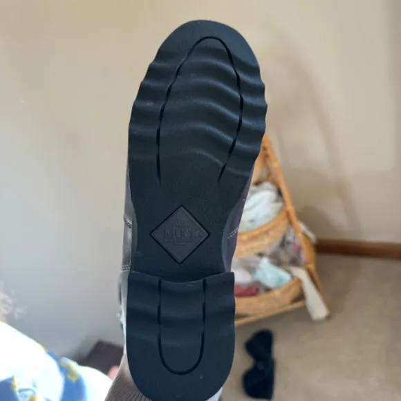 Women’s tall boots