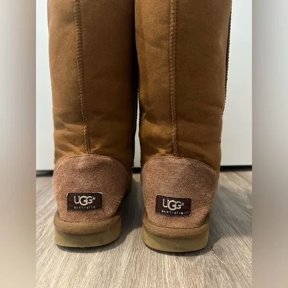 Women’s Ugg Classic Tall boots