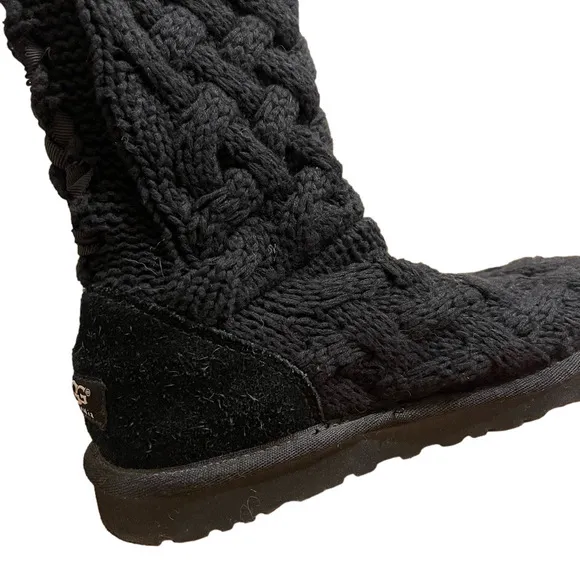Women’s Ugg Isla Bow Boots Black Knit Suede Slip On