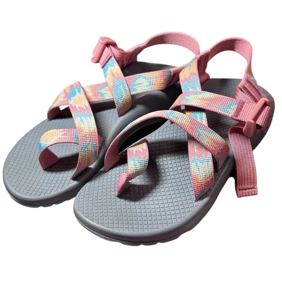 Women’s Z2 Classic Sandal Aerial Rosette Colorful Strappy Sandals size 7 NWT