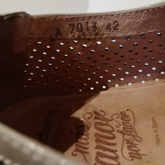 WONDERS ”MÁS AMOR POR FAVOR” PERFORATED LEATHER FLATS  Sz.‎ 11 -11.5