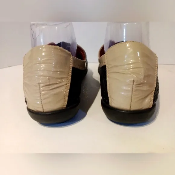 WONDERS ”MÁS AMOR POR FAVOR” PERFORATED LEATHER FLATS  Sz.‎ 11 -11.5