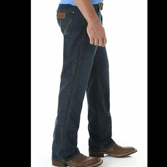 Wrangler Retro 35 X36 Relaxed Boot Cut Jeans Mens